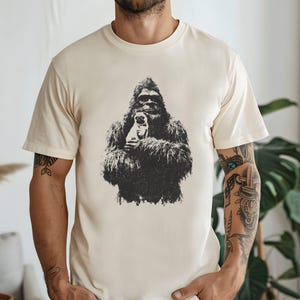 Funny Bigfoot Pug T-Shirt