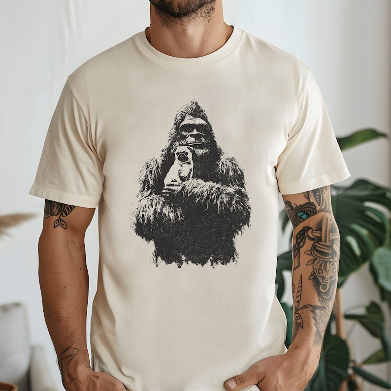 Funny Bigfoot Pug T-Shirt