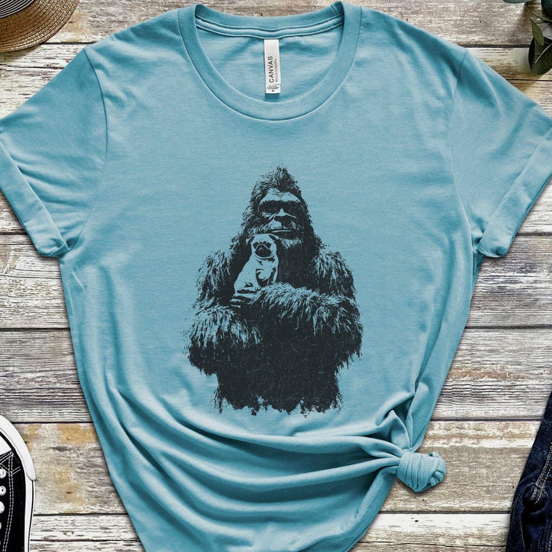 Funny Bigfoot Pug T-Shirt