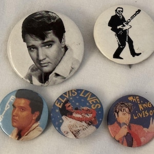 Elvis Presley Rock Classic Pin Lot 16 Buttons Pins Vintage
