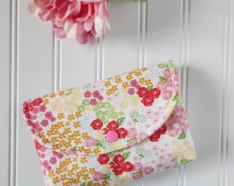 Picnic Floral Flower Garden Snap Pouch, Large Snap Pouch, Cosmetic Pouch, Accessory Pouch, Gift for Mom