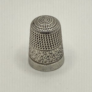 Antique Silver Thimble  - Hallmarked James Swann, Birmingham 1915