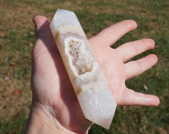 Agate Geode Wand #1 ~ Double Terminated Polished Agate Stone Crystal Wand with Natural Druzy Quartz Geode Pocket ~ 5.25" x 1" x 1.2"~ 5.6 Oz