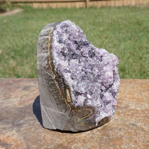 Amethyst 27 Lavender Uruguayan Natural Amethyst Geode with Cut Base for Display 1 Pound 11.5 Ounces 4.6 x 3.4 x 3 image 4