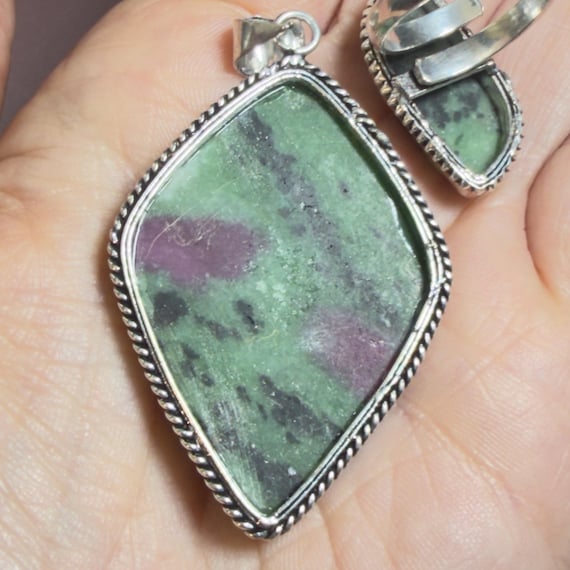 Ruby Zoisite Pendant and Ring Set Green Pink Ston… - image 12