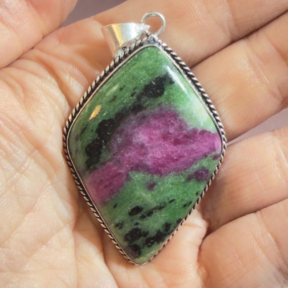 Ruby Zoisite Pendant and Ring Set Green Pink Ston… - image 2