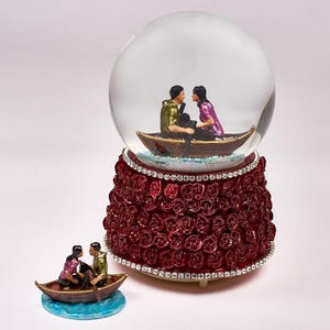 Musical Boat Snow Globe: Love Couple Figurine, Anniversary Keepsake