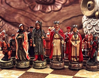 Juego de ajedrez Camelot personalizado, figuras de leyendas artúricas pintadas a mano, tablero de nogal