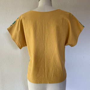 Snake print linen tee yellow image 3