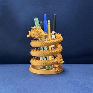 Spiral dragon pencil holder