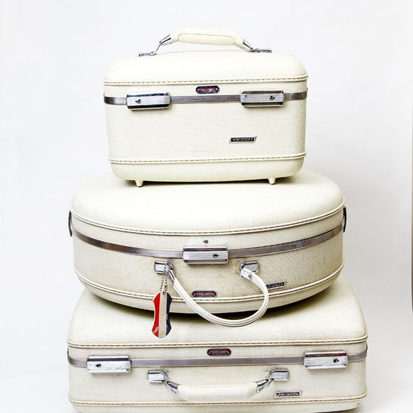 Vintage WHITE American Tourister Tri-Taper Luggage, instant collection, round suitcase, train case, large suitcase