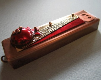 Retro Pomegranate Mezuzah in Copper and Brass