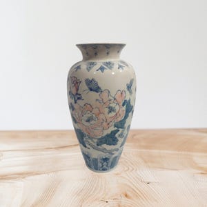 Vintage Hand-Painted Floral & Butterfly Vase - Unique Home Decor