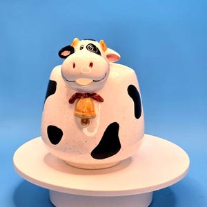 Vintage Speckled Cow Creamer | Ceramic Farmhouse Milk Pitcher | Country Kitchen Decor | Cottagecore Collectible