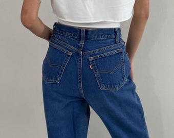 Vintage 80s Levis 505 Tall Medium Wash Jeans made USA 27 x 32