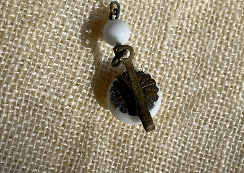 Collier Vintage Japonais - Perles Blanches Et Fleurs Jaunes En Verre - Style Années 70/80 - Occasion