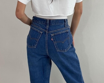 Vintage 80-tals Levis 505 röda jeans tillverkade i USA 27x32