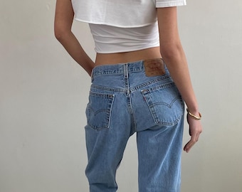 Jeans Levi's 501 Boyfriend vintage de los años 80, desgastados, con cierre de botones, hechos en EE. UU. / 31x30