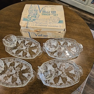 Snack Set Vintage Anchor Hocking Grape and Leaf Mid-century Modern Serving Set Retro Kitchenware for Entertaining Gift for vintage lover
