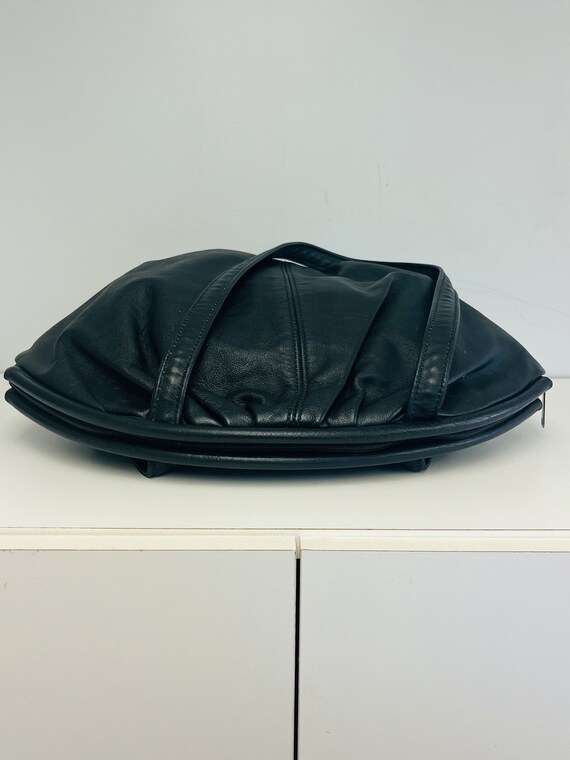 Black Leather SMOKE VALLEY Clamshell Shoulder Bag - image 6