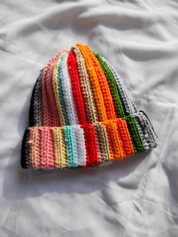Handmade Multicolor Crochet Beanie, Scrappy Yarn Unisex Hat  display picture 1