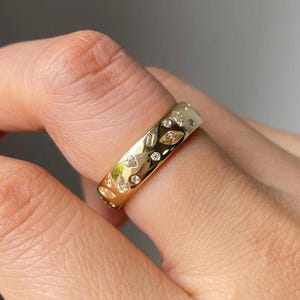 18kt Solid Gold Band, Starbright Flush Setting Moissanite Diamond Ring, Wedding Band, Matching Engagement Band, Multi Stone Diamond Ring Her