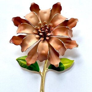 Vintage  Enamel Flower Pin AS IS