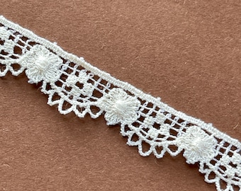 Vintage Floral Lace Trim 2 yards