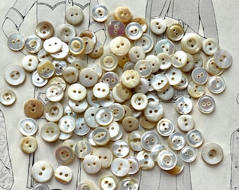 125 Vintage Mop  Shell Buttons