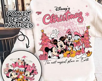 Sudadera navideña retro de Disney de 2 caras en color rosa, sudadera con el lugar más mágico de la Tierra, suéter navideño de Mickey y sus amigos, regalo de Navidad