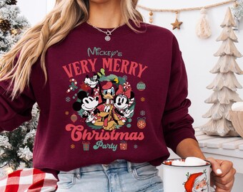 Sudadera con capucha de Mickey con texto "Muy feliz Navidad", sudadera vintage con texto "Feliz Navidad" de Mickey y sus amigos, sudadera con capucha de Navidad de Disneyworld, sudadera navideña de Disney