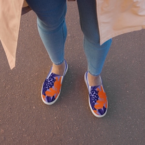 Women’s slip-on canvas shoes