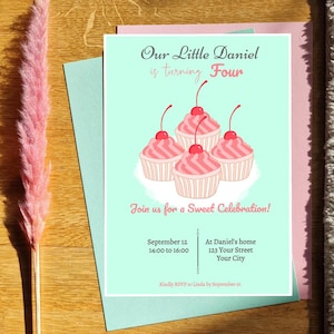 Bewerkbare cupcakes-verjaardagsuitnodiging met gratis bedankkaart | Digitale uitnodiging