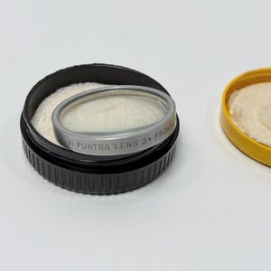 Kodak Serie VI Portra Lens 3 Plus Filter Adapter mit Koffer Vintage Fronthalterung USA 1960er Jahre