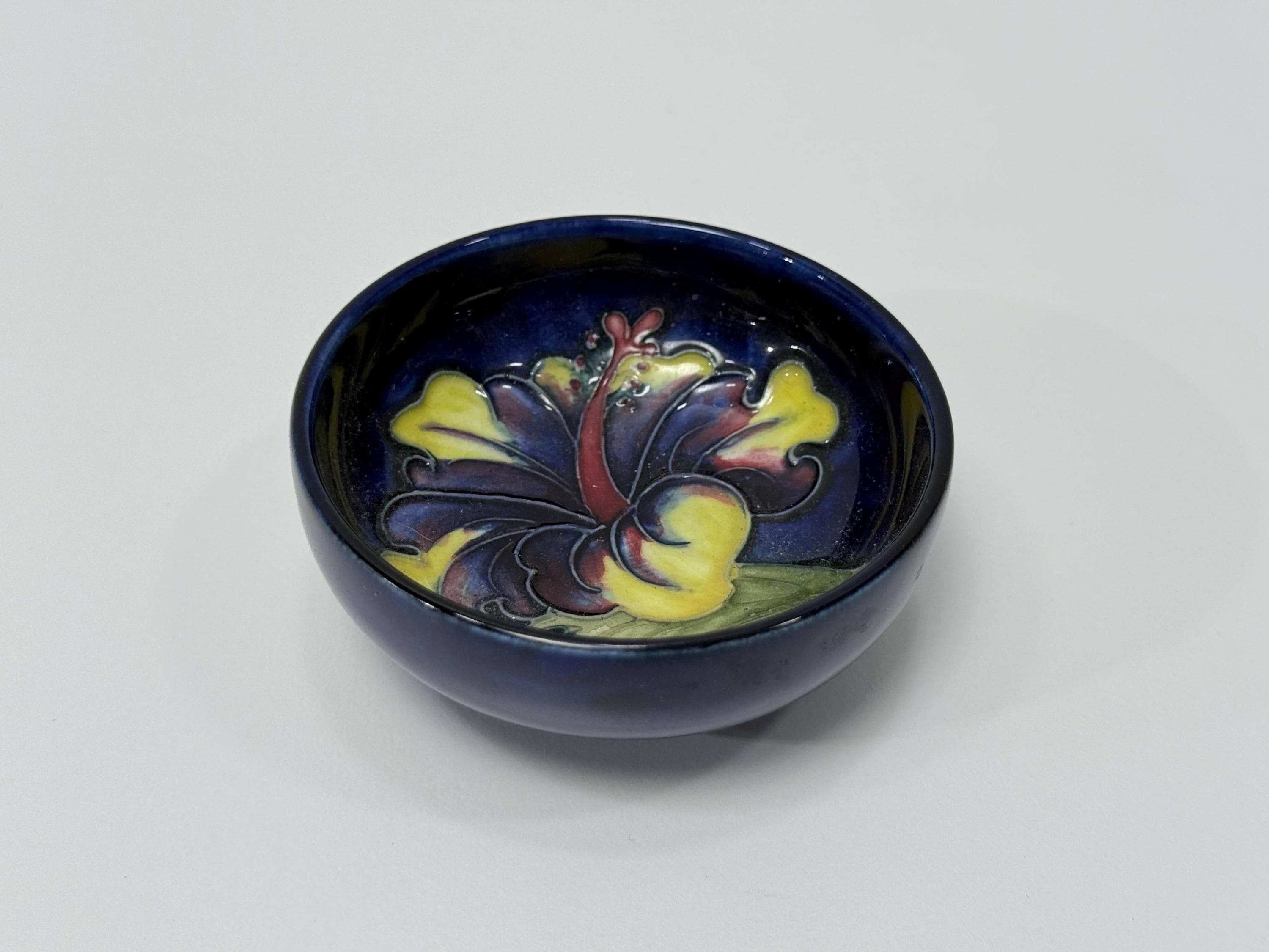 Moorcroft pottery - Etsy 日本