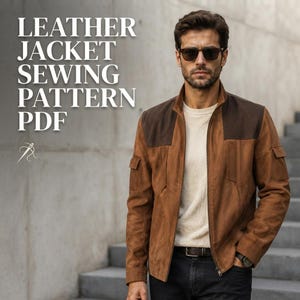 Può includere: Una giacca in camoscio color cuoio con pannelli sulle spalle marrone scuro, chiusura frontale con zip e tasche utility sul petto e sulle maniche. Il testo LEATHER JACKET SEWING PATTERN PDF è visibile sul lato sinistro dell'immagine.