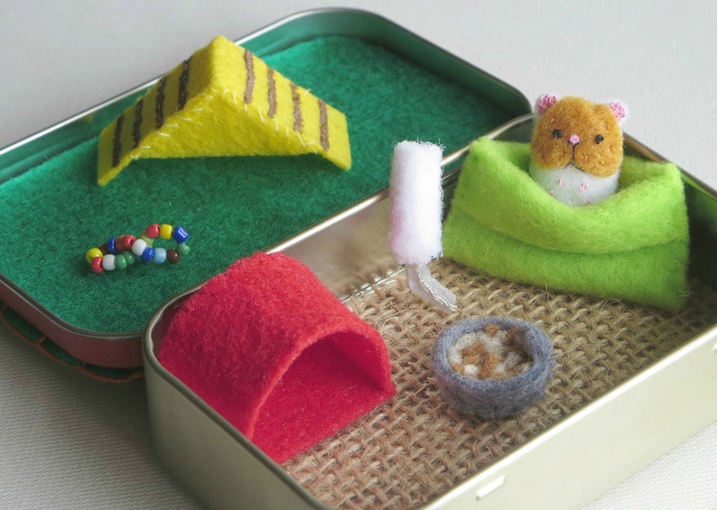 Hamster altoid tin, felt stuffed animal , plush play set image 7