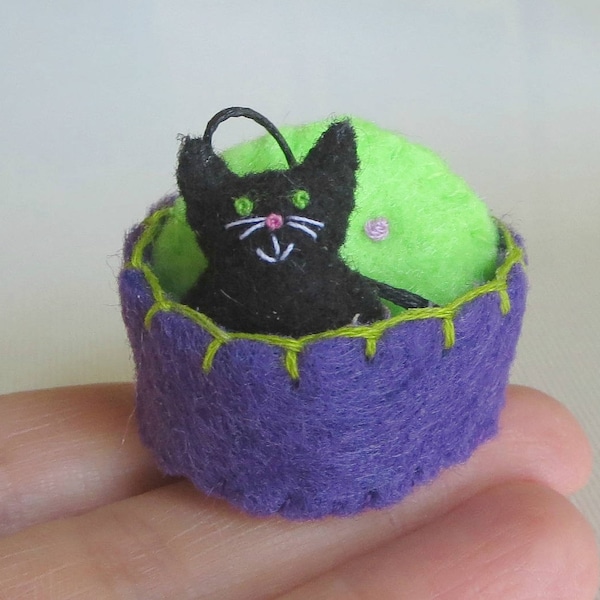 Black cat, tiny stuffed animal -miniature felt- handmade plush- playset