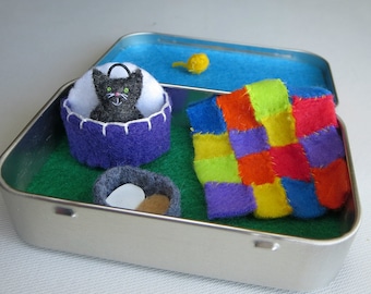 Black cat miniature, Altoid tin felt play set, tiny patchwork rainbow quilt, tiny cat food bowl, Cat bed with pillow