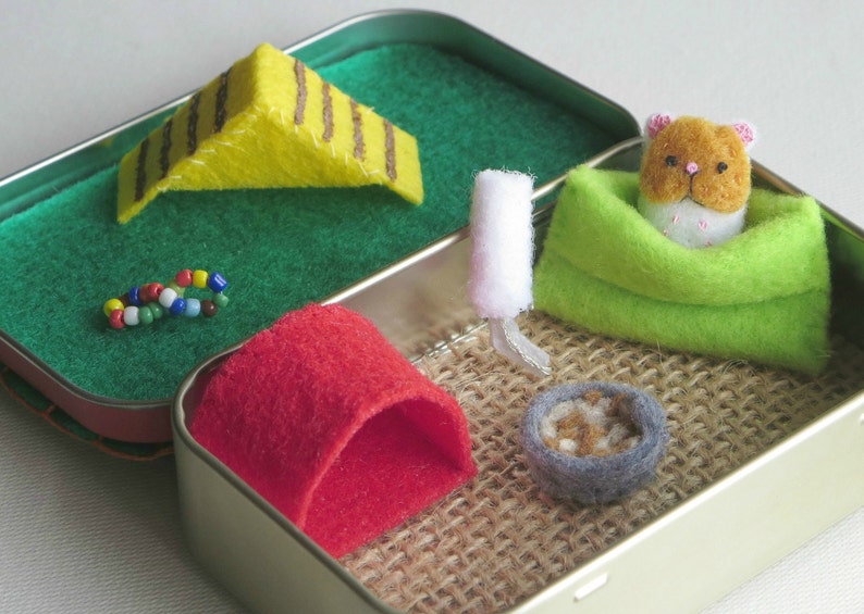 Hamster altoid tin, felt stuffed animal , plush play set image 1