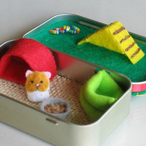 Hamster altoid tin, felt stuffed animal , plush play set image 4