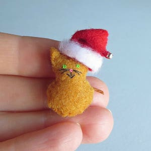 Orange Christmas Cat with Santa hat miniature felt stuffed animal, Christmas gift, Advent calendar gift, gift for her, gift for teacher