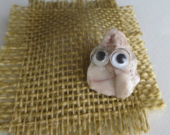 Stone buddy wearing glasses with pillow - natural smile - retro