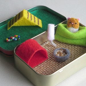 Hamster altoid tin, felt stuffed animal , plush play set image 9