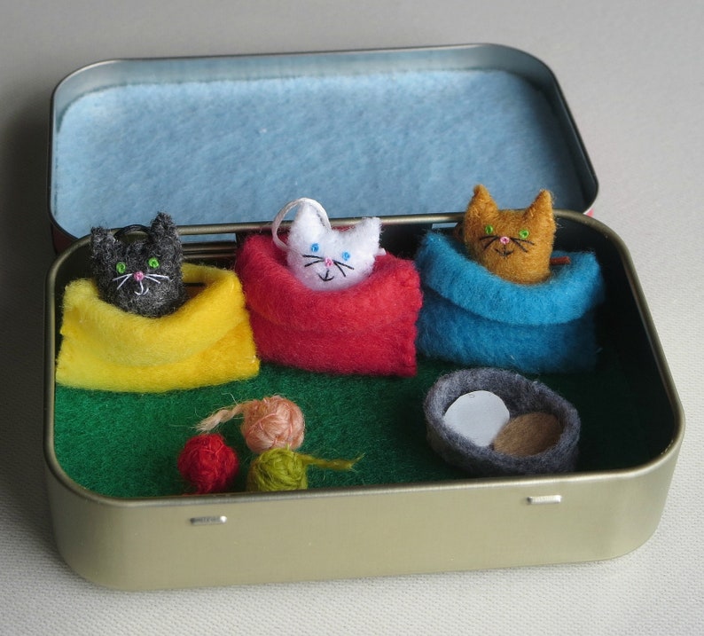 Cat altoid tin miniature felt play set tiny cat stuffed Etsy