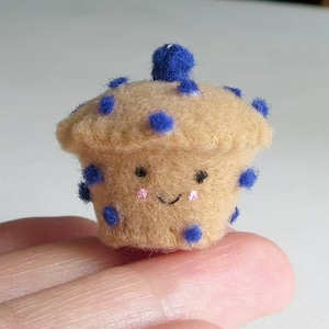 Blueberry muffin miniature felt plush play food smiling face felt play food play food people image 1