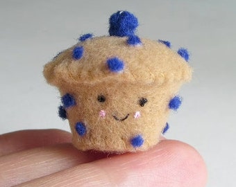 Blueberry muffin miniature felt plush play food - smiling face - felt play food -play food people