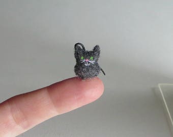 Pequeño gato negro relleno animal -fieltro en miniatura- felpa hecha a mano, gato casa de muñecas