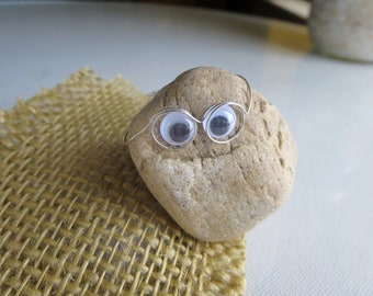 Stone buddy wearing glasses with pillow - natural smile - retro