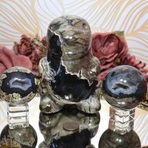 Volcano Agate Druzy Dinosaur Crystal Carving UV reactive Volcano Agate Spheres with druzy Fluorescent Lava Agate crystal collectors
